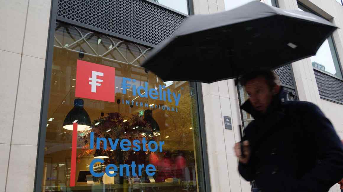 Fidelity, fahiş yönetici ücretlerine karşı hare… | Ekonomi