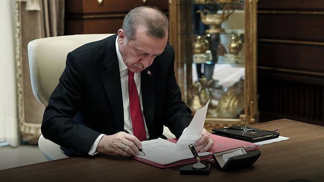 Sanat dünyasından bir isim Cumhurbaşkanlığı Baş… | Magazin